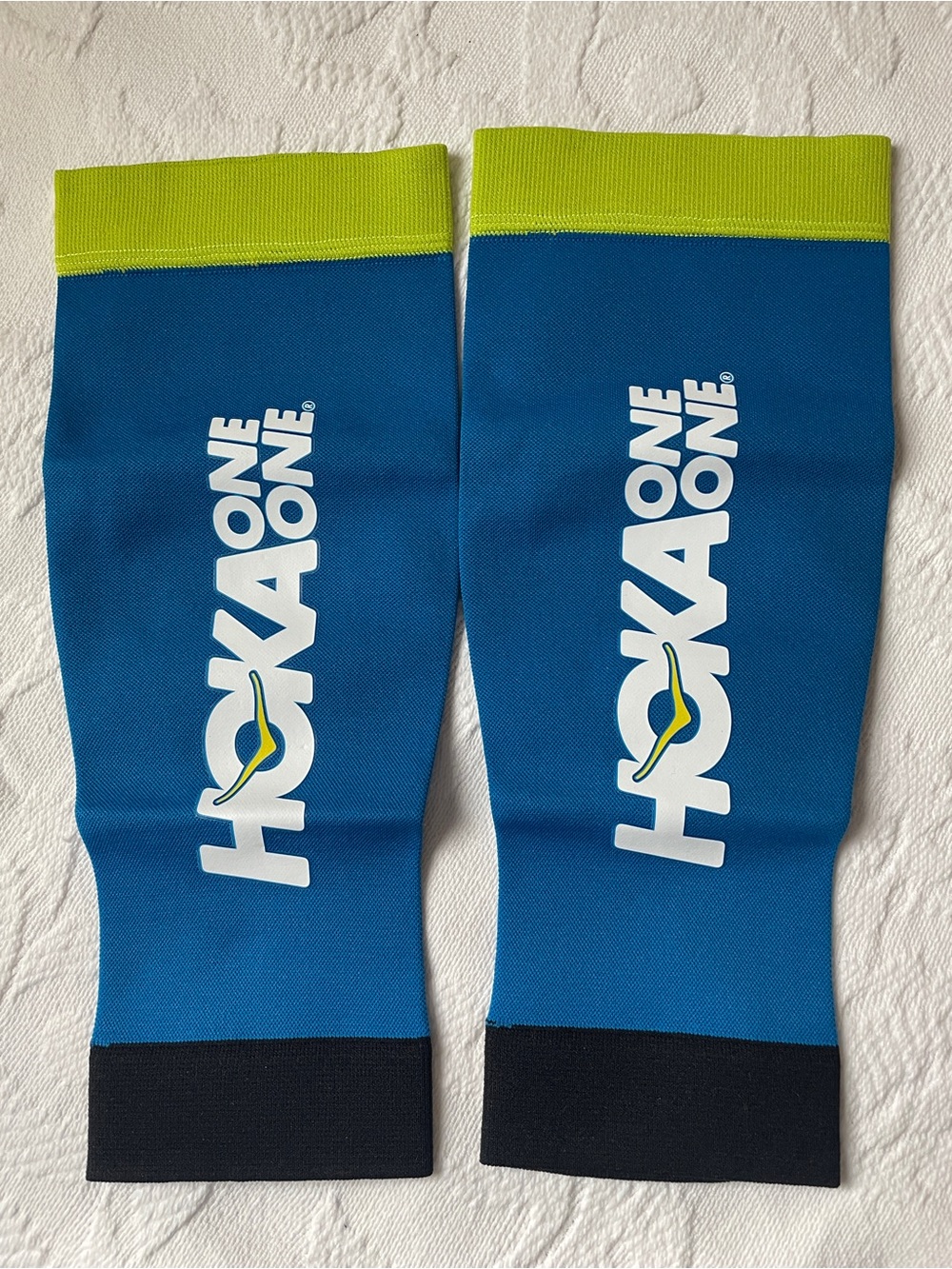 Unisex Hoka One One Blue 'Time to Fly' Leg/Calf Sleeves size s/m
